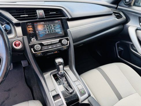 Used 2019 Honda Civic EX image 10