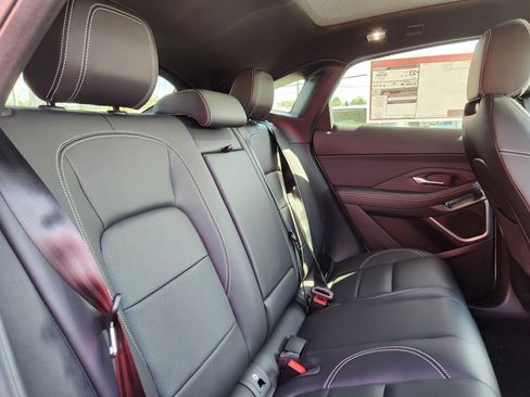 New 2024 Jaguar E-PACE R-Dynamic SE image 9