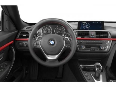 Used 2015 BMW 328i Gran Turismo xDrive image 9