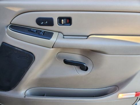 Used 2006 Chevrolet Avalanche Z71 w/ Sun And Sound Package image 37