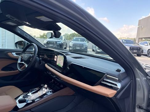 Used 2025 Audi A5 2.0T Premium Plus w/ Premium Plus AWD/4WD image 18