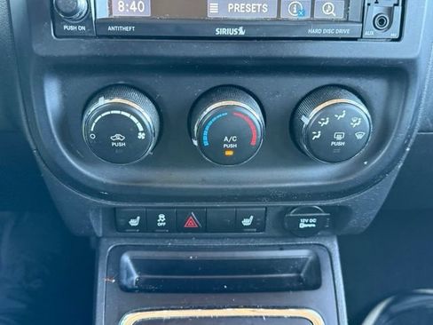 Used 2014 Jeep Patriot Latitude w/ Sun/Sound Group AWD/4WD image 21