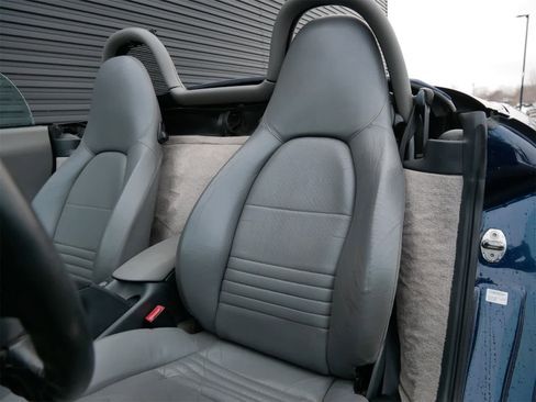 Used 1998 Porsche Boxster image 5