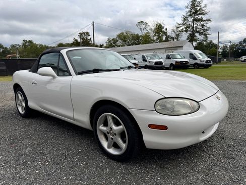 Used 1999 MAZDA MX-5 Miata image 3