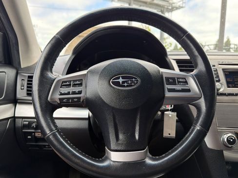 Used 2014 Subaru Outback 2.5i Premium AWD/4WD image 23