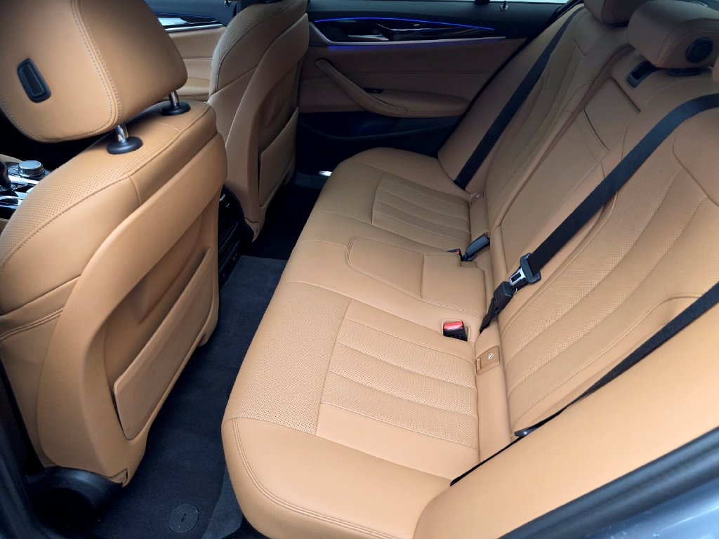 Certified 2023 BMW 530i xDrive w/ M Sport Package AWD/4WD image 14