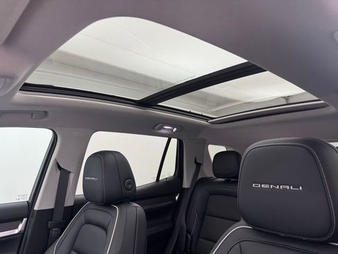 Used 2026 GMC Terrain Denali image 5