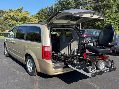 Used 2010 Dodge Grand Caravan Hero w/ Entertainment Group 1