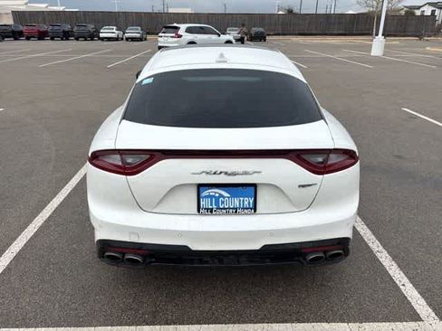 Used 2021 Kia Stinger GT1 image 4