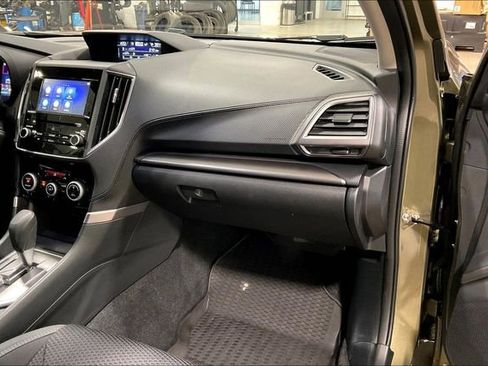 Used 2023 Subaru Forester Premium image 16