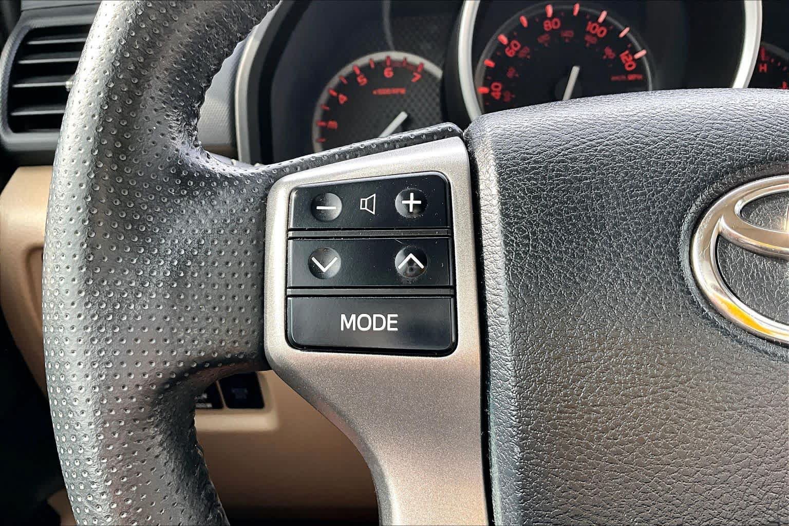 Used 2013 Toyota 4Runner SR5 w/ Premium Pkg RWD image 22