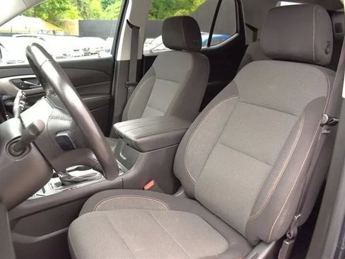 Used 2019 Chevrolet Traverse LT w/ LPO, Floor Liner Package AWD/4WD image 11