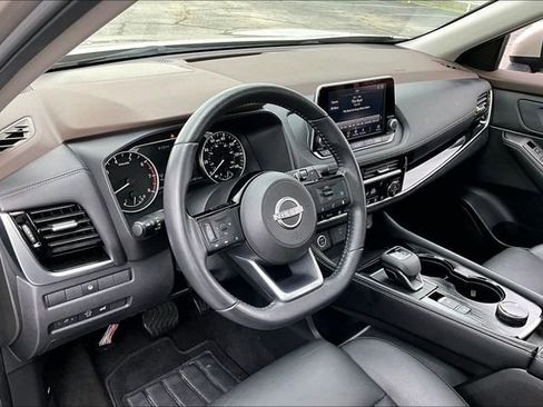 Used 2023 Nissan Rogue SL AWD/4WD image 17
