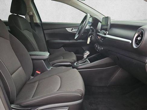 Used 2023 Kia Forte LXS FWD image 20