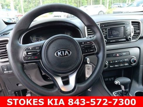 Used 2019 Kia Sportage LX FWD image 11