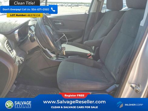 Used 2018 Chevrolet Trax LS FWD image 9