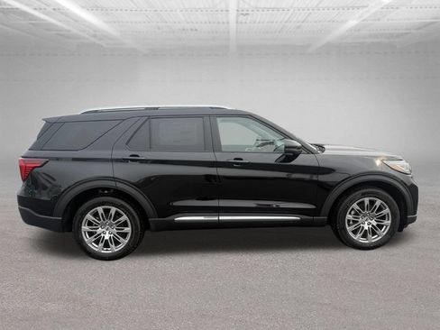 New 2026 Ford Explorer Platinum AWD/4WD image 2