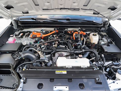 Used 2024 Toyota Tacoma TRD Off-Road image 18