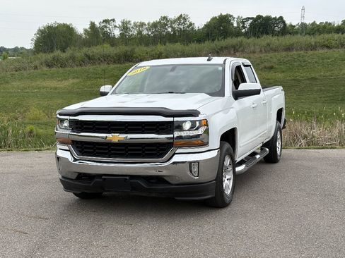 Used 2018 Chevrolet Silverado 1500 LT w/ All Star Edition AWD/4WD image 1