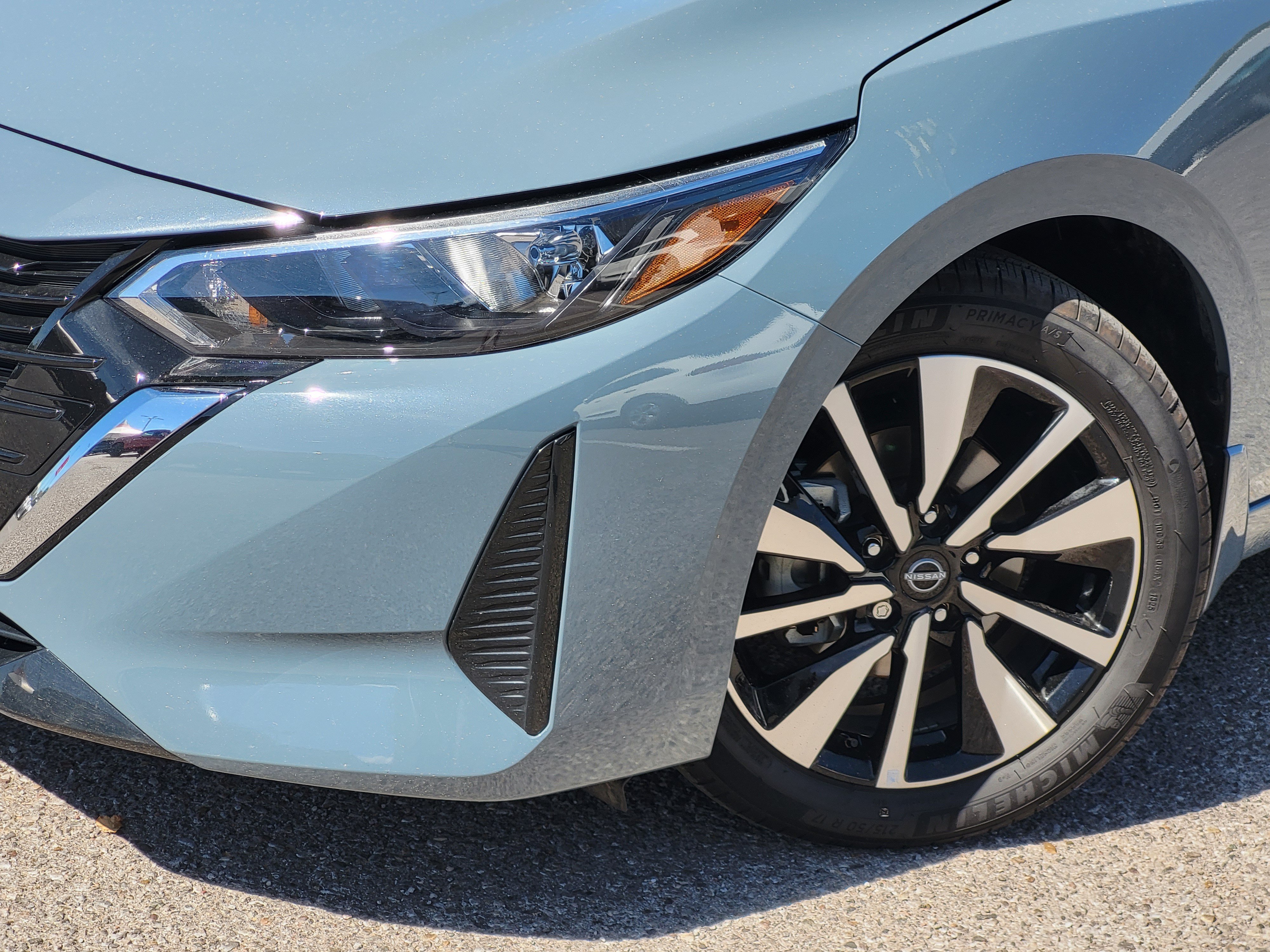 Certified 2025 Nissan Sentra SV w/ SV Premium Package FWD image 8
