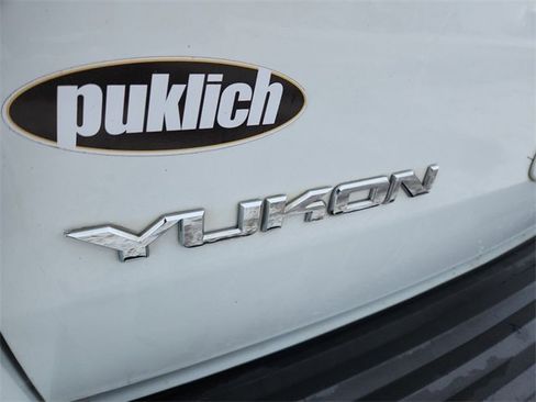 Used 2007 GMC Yukon Denali image 30