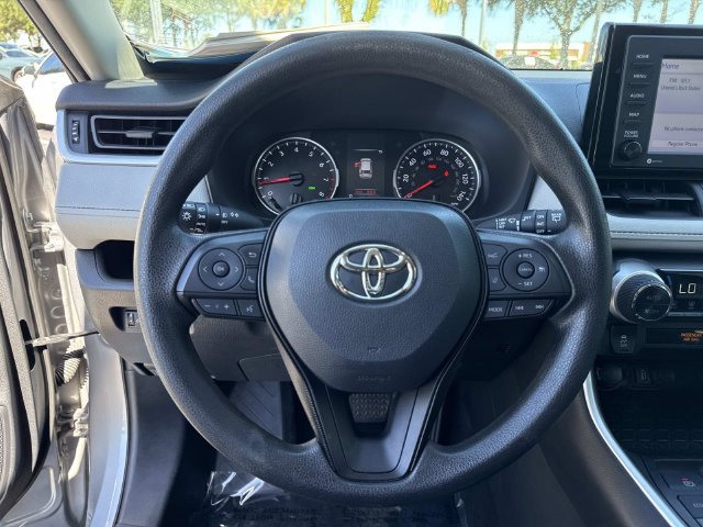 Used 2021 Toyota RAV4 XLE FWD image 27