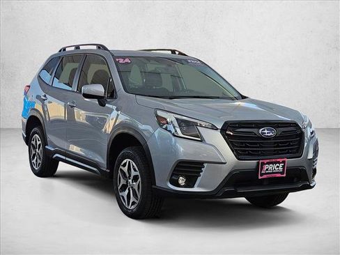 Used 2024 Subaru Forester Premium AWD/4WD image 3