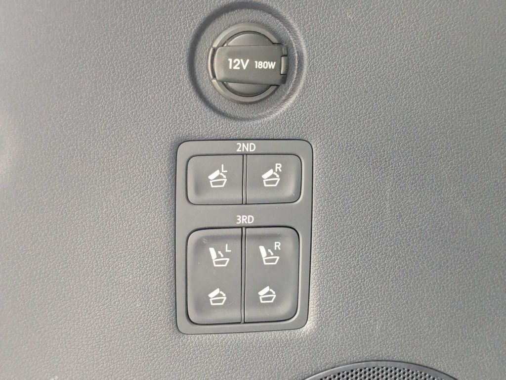 Used 2025 Hyundai Palisade Calligraphy FWD image 18