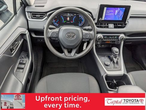 Used 2024 Toyota RAV4 LE image 8