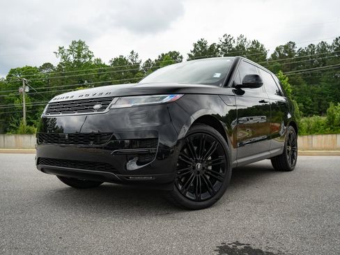 Used 2024 Land Rover Range Rover Sport SE AWD/4WD image 5