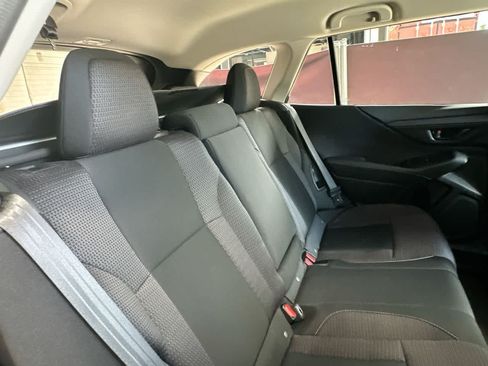 Used 2025 Subaru Outback AWD/4WD image 26