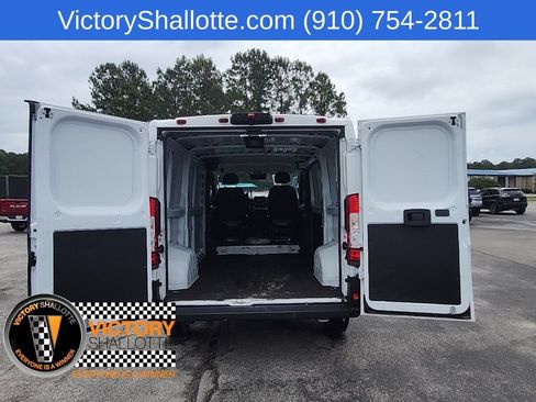 Used 2025 RAM ProMaster 2500 w/ Convenience Group FWD image 17