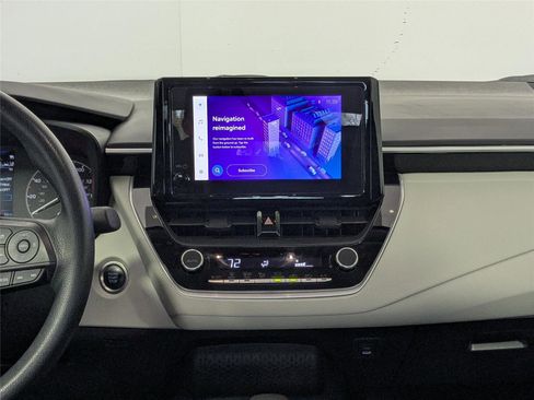 Used 2024 Toyota Corolla LE w/ LE Convenience Package image 32