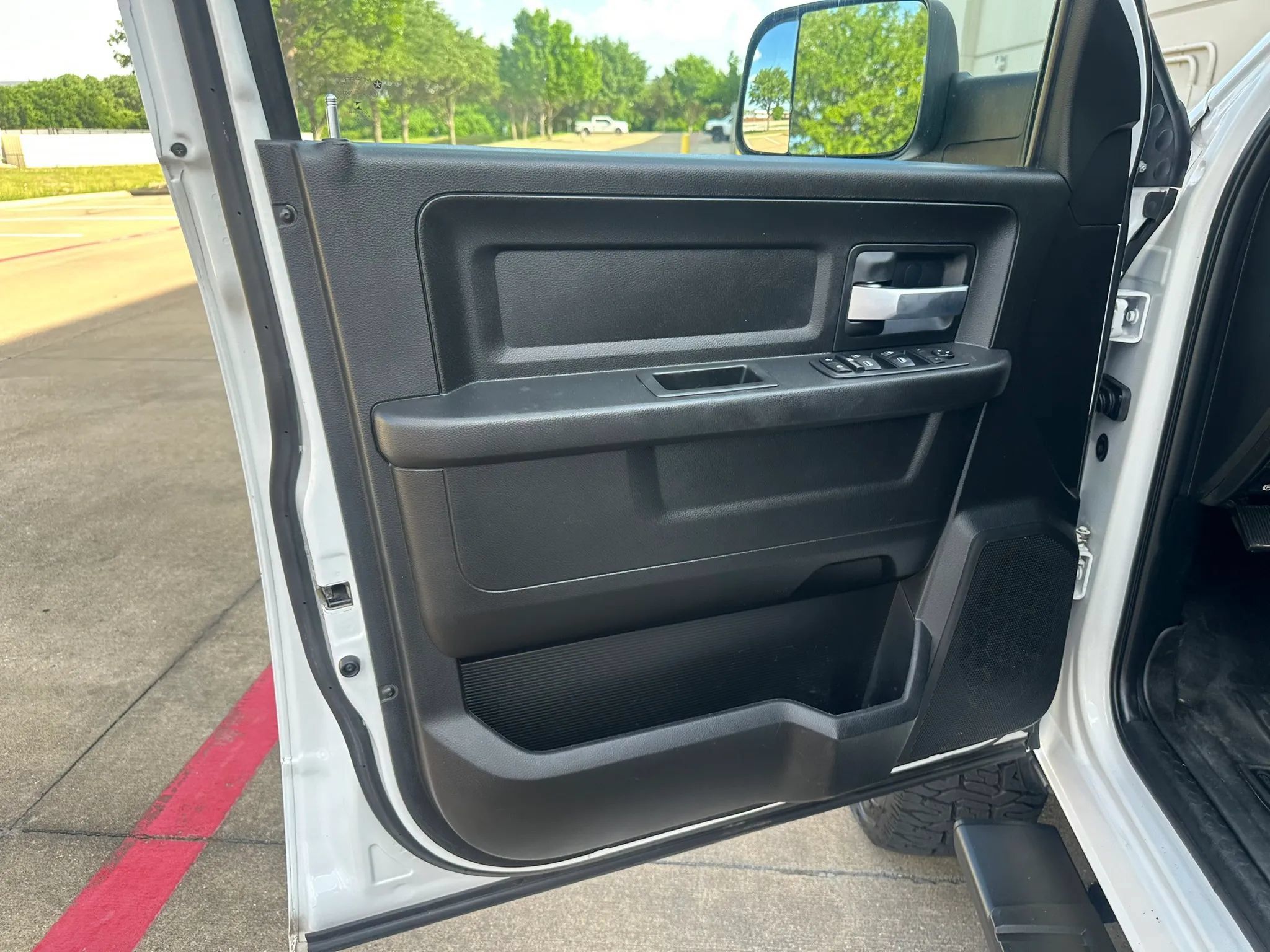 Used 2019 RAM 2500 Tradesman AWD/4WD image 17