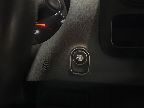 Used 2019 Mercedes-Benz Sprinter 170 Cargo image 5