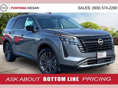 New 2026 Nissan Pathfinder SL w/ SL Premium Package (P04)