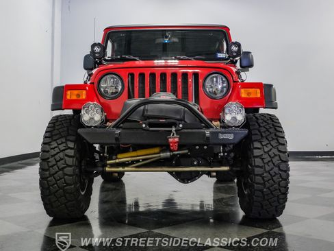 Used 2005 Jeep Wrangler Unlimited Rubicon w/ Security Group AWD/4WD image 32