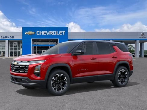New 2026 Chevrolet Equinox LT FWD image 2