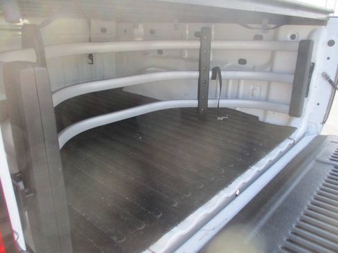 Used 2015 Chevrolet Colorado Z71 RWD image 18