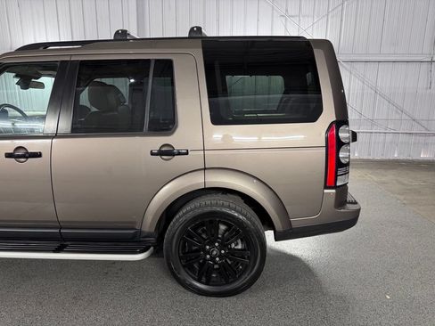 Used 2016 Land Rover LR4 HSE AWD/4WD image 14