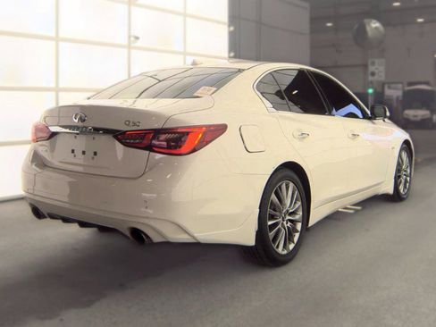 Used 2019 INFINITI Q50 Luxe w/ Essential Package (3.0T Luxe) AWD/4WD image 4
