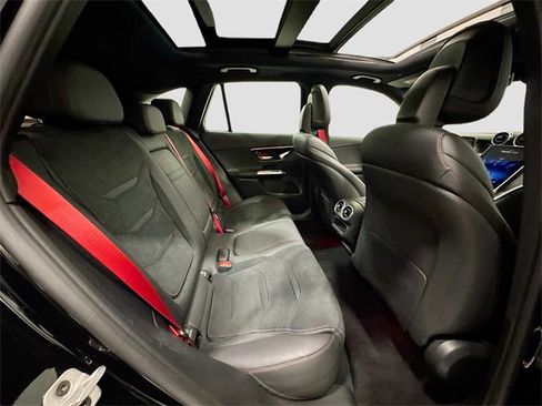 Used 2025 Mercedes-Benz GLC 43 AMG 4MATIC image 28