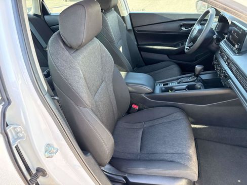 Used 2025 Honda Accord SE image 17