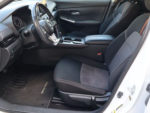 Used 2022 Nissan Sentra SR w/ Electronics Package FWD image 15