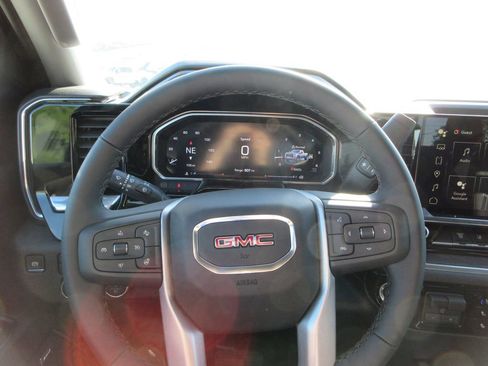 New 2026 GMC Sierra 3500 SLT w/ SLT Premium Package AWD/4WD image 18