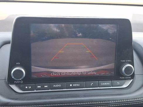 Certified 2023 Nissan Rogue S FWD image 13