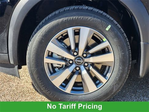 New 2026 Nissan Pathfinder SL image 8