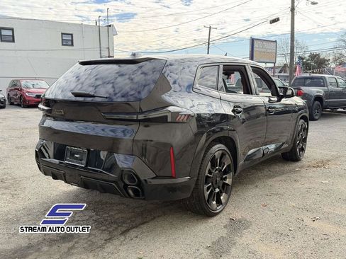 Used 2023 BMW XM image 9