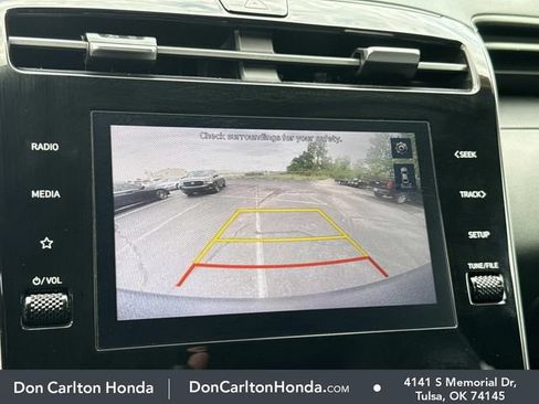 Used 2024 Hyundai Santa Cruz SE FWD image 17