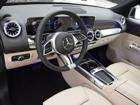 New 2026 Mercedes-Benz GLB 250 image 21